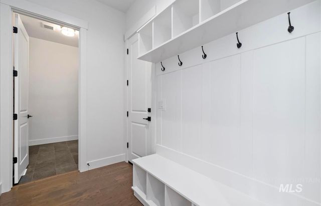 2047 E Blakehurst St, Kuna, ID 83634