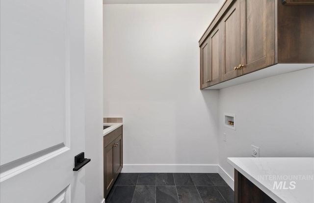 2047 E Blakehurst St, Kuna, ID 83634