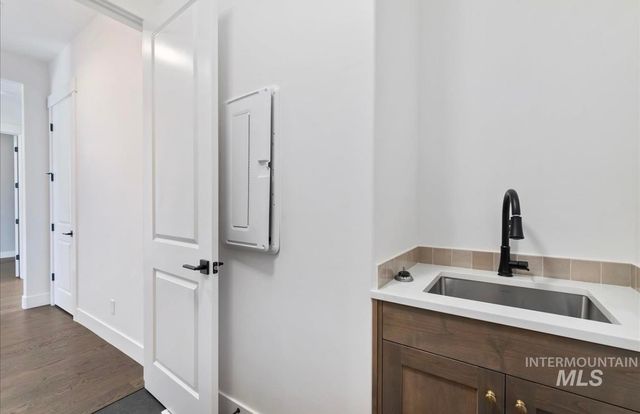 2047 E Blakehurst St, Kuna, ID 83634