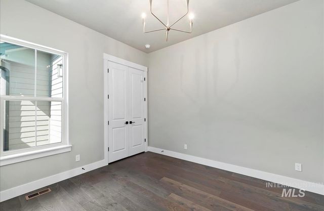 2047 E Blakehurst St, Kuna, ID 83634