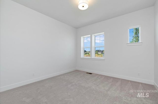 2047 E Blakehurst St, Kuna, ID 83634