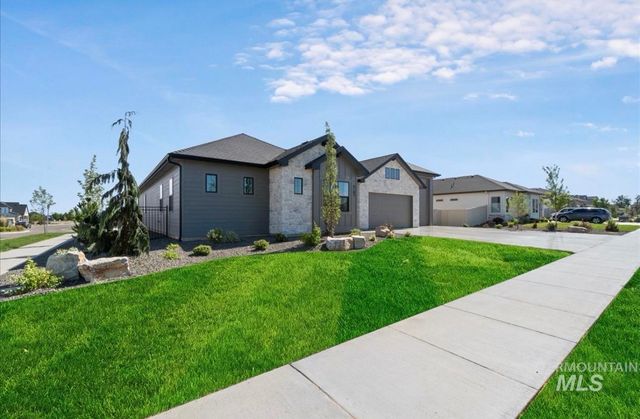 2047 E Blakehurst St, Kuna, ID 83634