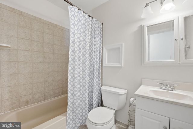 4527 GLENDALE RD, Woodbridge, VA 22193