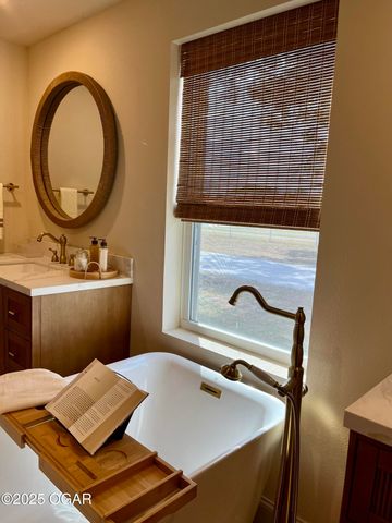 13341 Knoll Road, Carthage, MO 64836