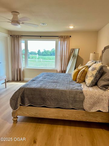 13341 Knoll Road, Carthage, MO 64836