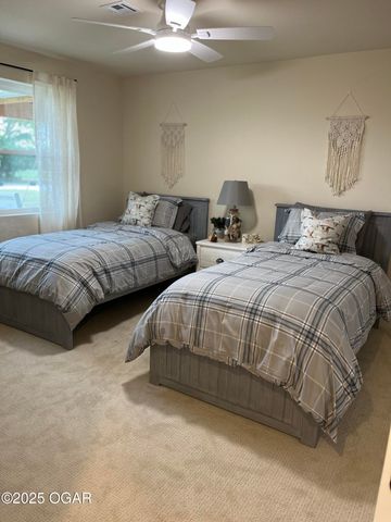 13341 Knoll Road, Carthage, MO 64836