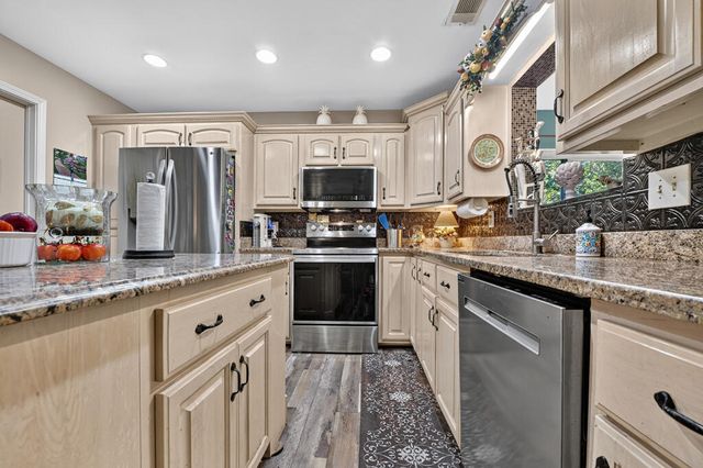 55 Westward Lane, Blue Ridge, GA 30513