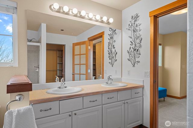 34419 SE Dio Street, Snoqualmie, WA 98065