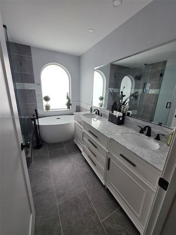 680 NW 159th Ave, Pembroke Pines, FL 33028