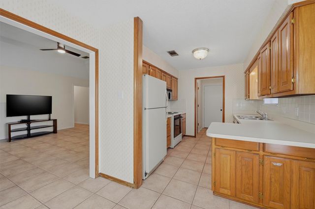 742 S Valentine Drive, Sherman, TX 75090