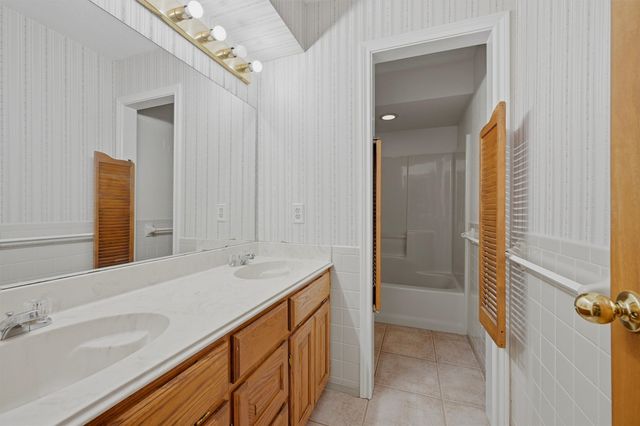 742 S Valentine Drive, Sherman, TX 75090