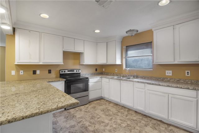 5305 Surrey, Corpus Christi, TX 78415