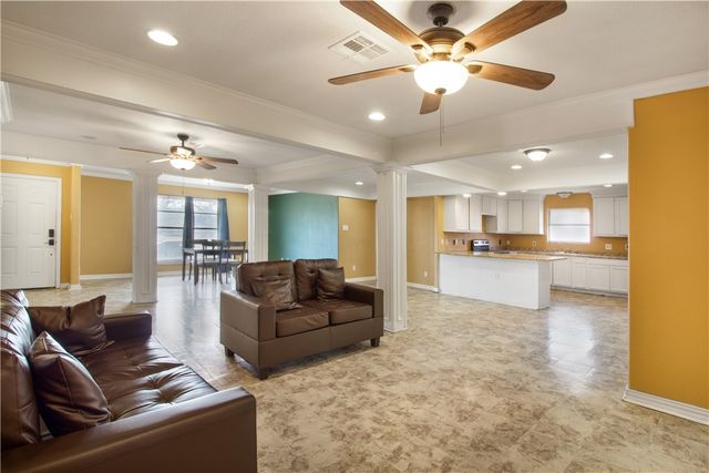 5305 Surrey, Corpus Christi, TX 78415
