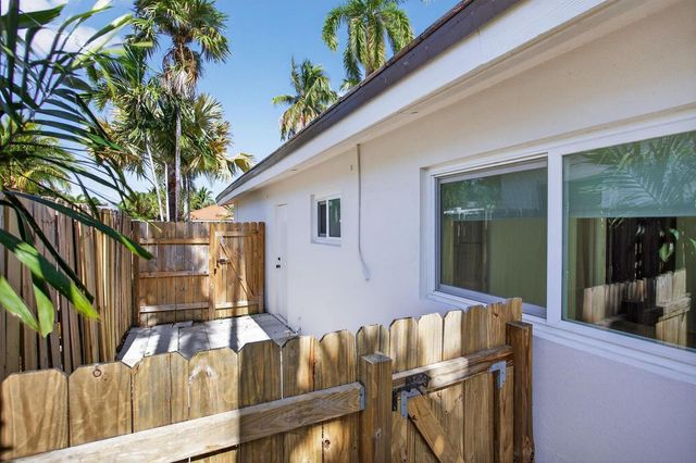 2580 SE 5th Court, Pompano Beach, FL 33062