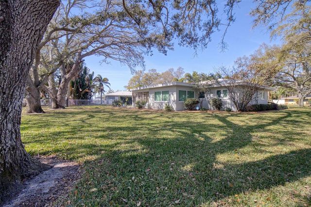 5 SHORE DRIVE, Dunedin, FL 34698