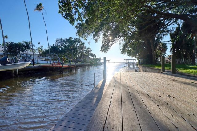 5 SHORE DRIVE, Dunedin, FL 34698
