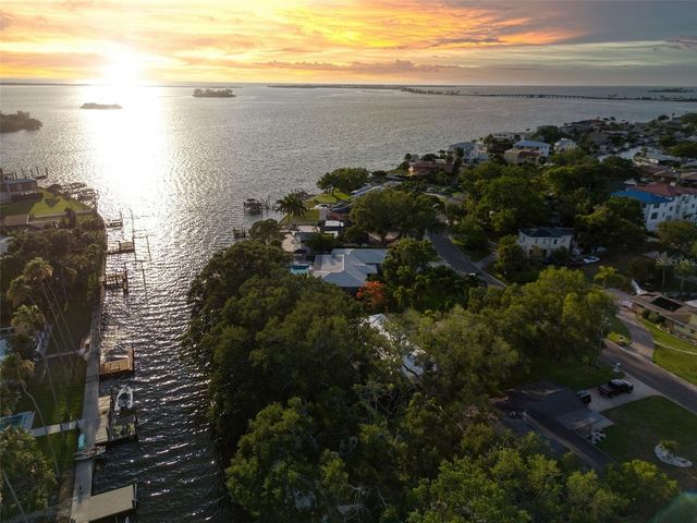 5 SHORE DRIVE, Dunedin, FL 34698
