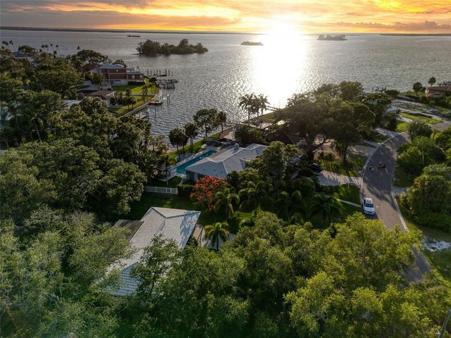 5 SHORE DRIVE, Dunedin, FL 34698