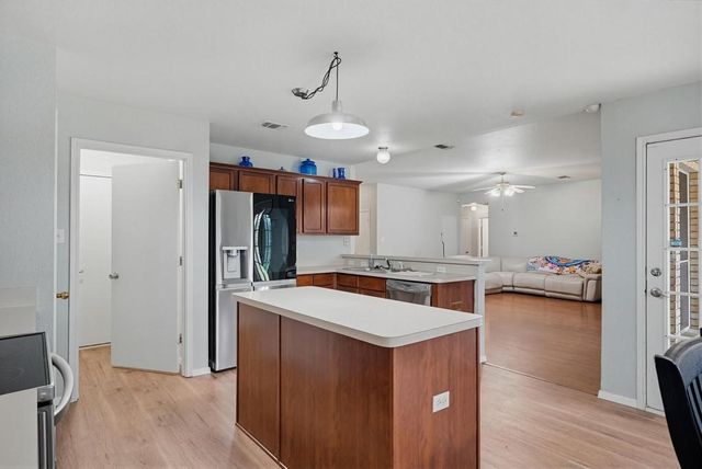 1028 Cedar Ridge Lane, Burleson, TX 76028