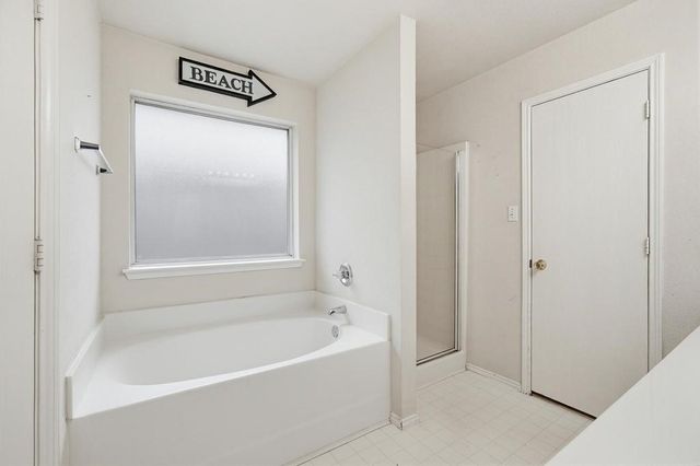 1028 Cedar Ridge Lane, Burleson, TX 76028