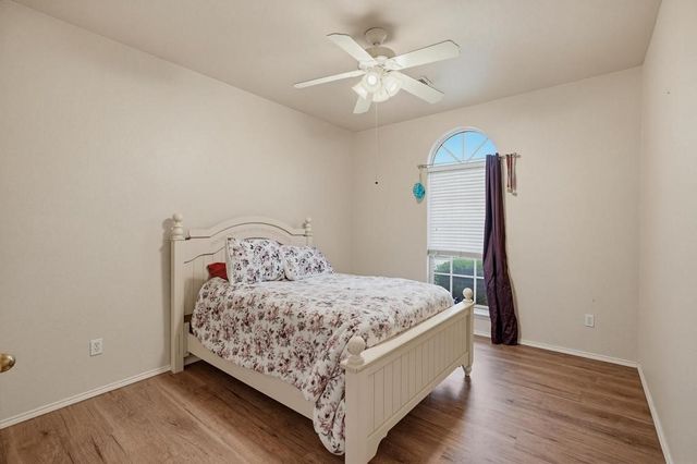 1028 Cedar Ridge Lane, Burleson, TX 76028