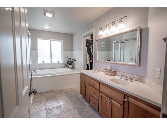 444 NAISMITH Blvd, Eugene, OR 97404