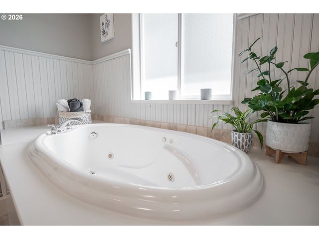 444 NAISMITH Blvd, Eugene, OR 97404