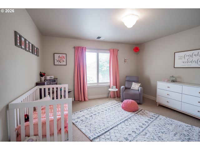 444 NAISMITH Blvd, Eugene, OR 97404