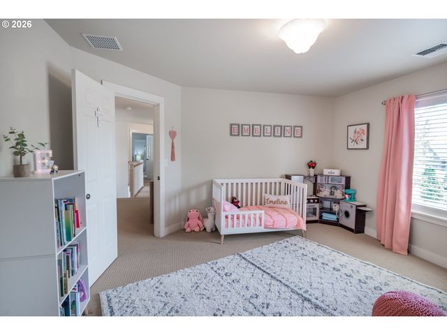 444 NAISMITH Blvd, Eugene, OR 97404