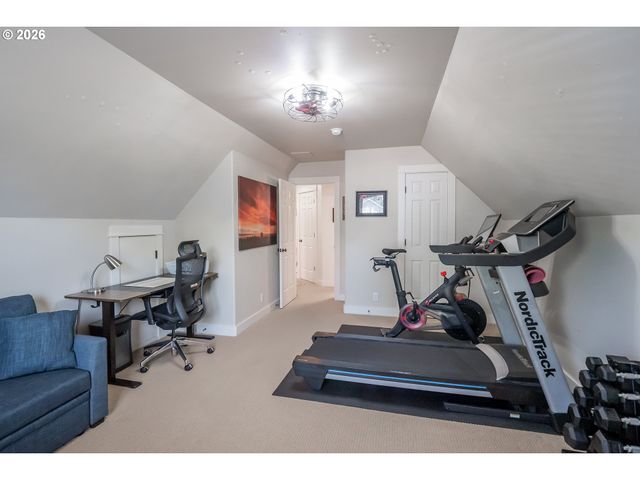 444 NAISMITH Blvd, Eugene, OR 97404