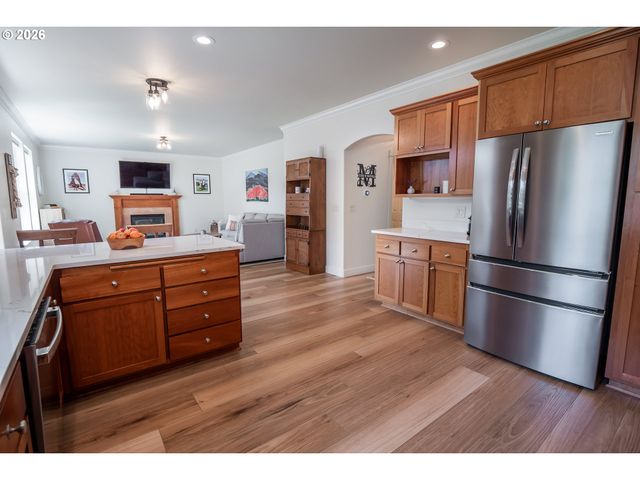 444 NAISMITH Blvd, Eugene, OR 97404