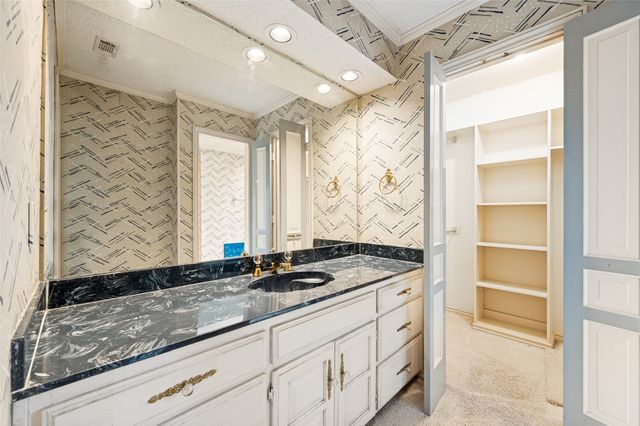 10931 Marsh Lane, Dallas, TX 75229