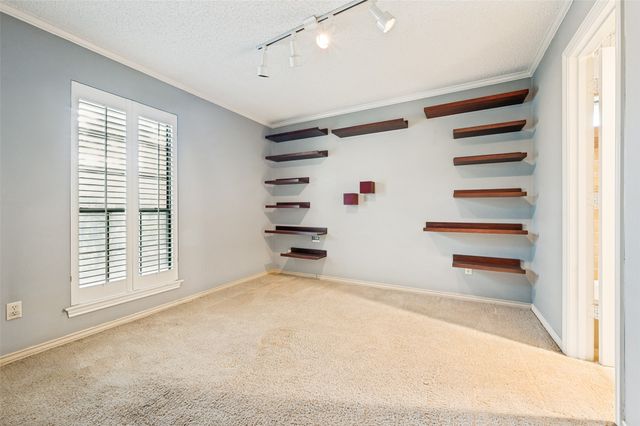 10931 Marsh Lane, Dallas, TX 75229