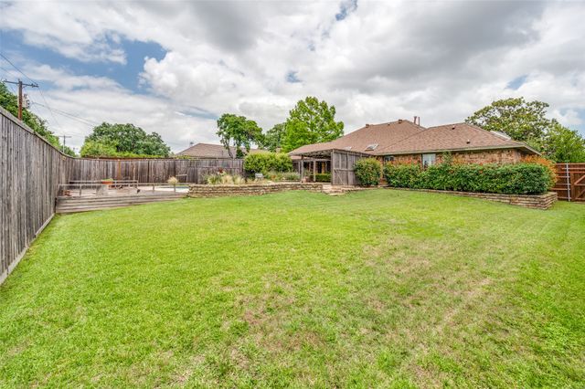 10931 Marsh Lane, Dallas, TX 75229