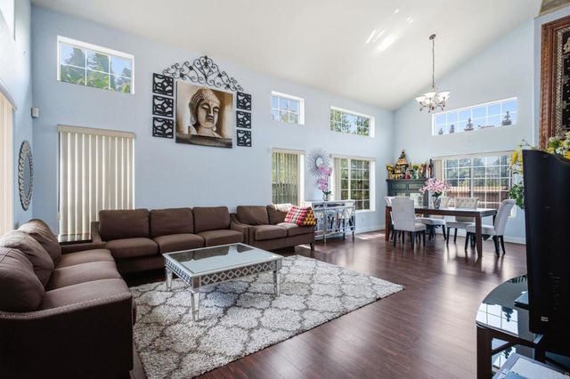 1737 Foxfire Court, Escondido, CA 92026