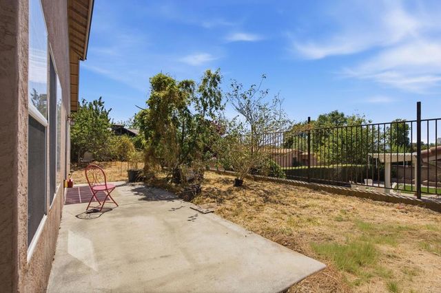 1737 Foxfire Court, Escondido, CA 92026