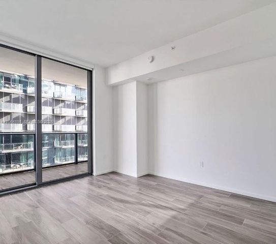 801 S Miami Avenue 1807, Miami, FL 33130