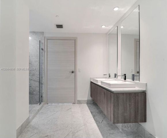 801 S Miami Avenue 1807, Miami, FL 33130
