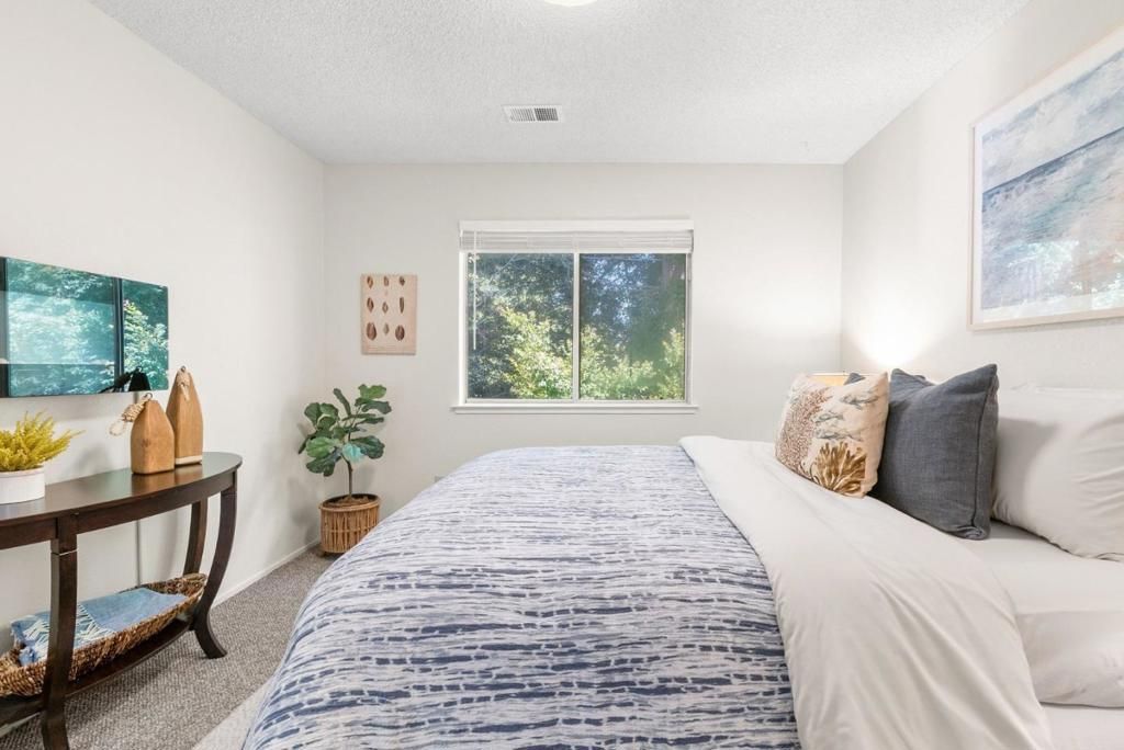 Image 18 of property listing at 406 Sailfish Drive, Aptos, CA 95003