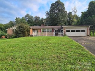 105 Westway Drive, Morganton, NC 28655