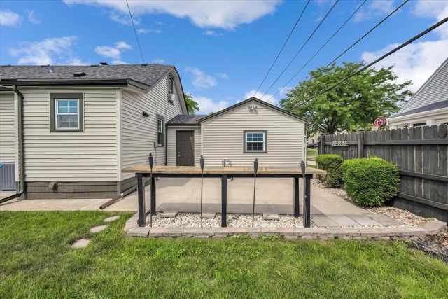 3634 S 88th STREET, Milwaukee, WI 53228