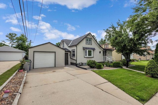 3634 S 88th STREET, Milwaukee, WI 53228