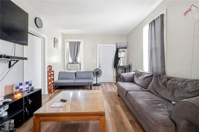3131 W 92nd Street, Cleveland, OH 44102