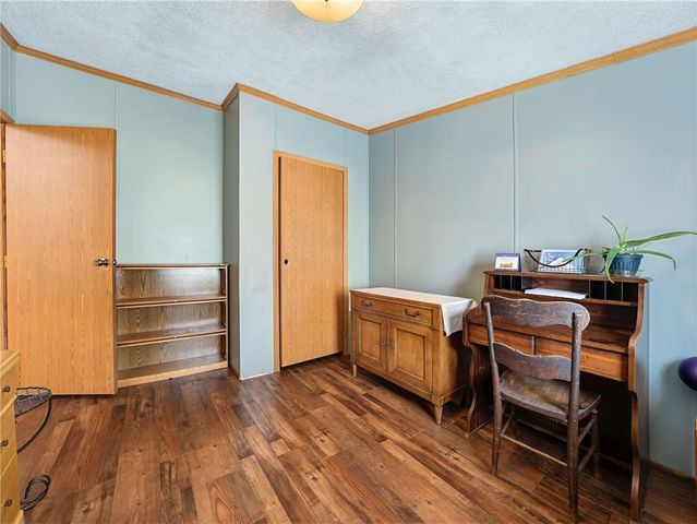 34 First Street, Ellwood City, PA 16117