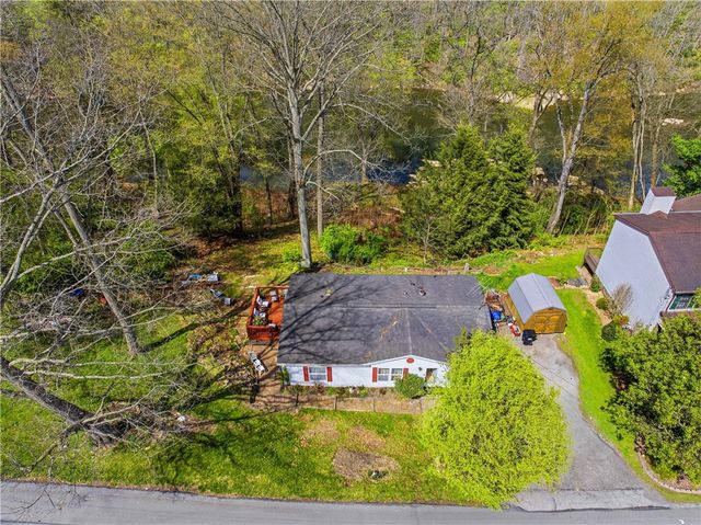 34 First Street, Ellwood City, PA 16117