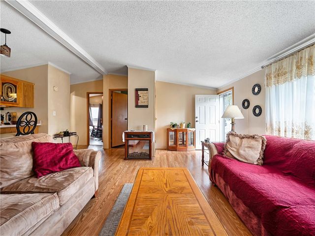 34 First Street, Ellwood City, PA 16117