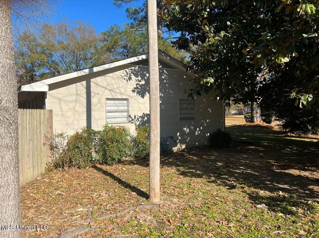 1740 Smallwood Street, Jackson, MS 39212