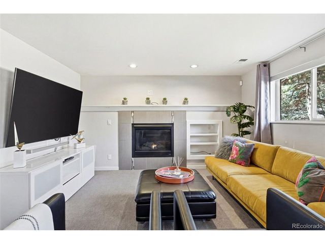 6933 E Heritage Pl, Centennial, CO 80111