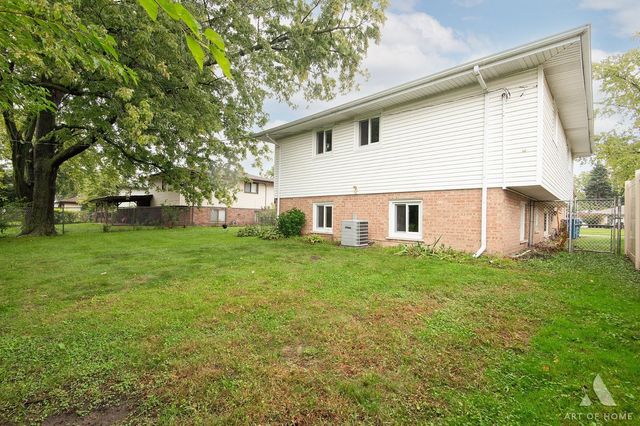 17024 Kimbark Avenue, South Holland, IL 60473