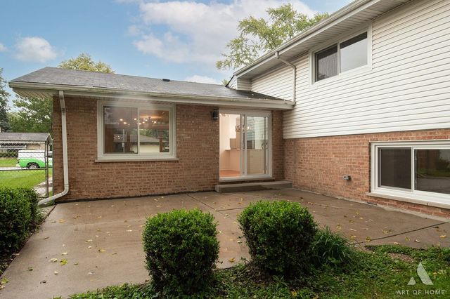 17024 Kimbark Avenue, South Holland, IL 60473